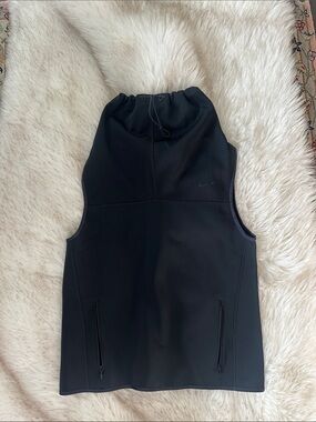 Nike Black Sleeveless Hooded Vest with Zip Pockets